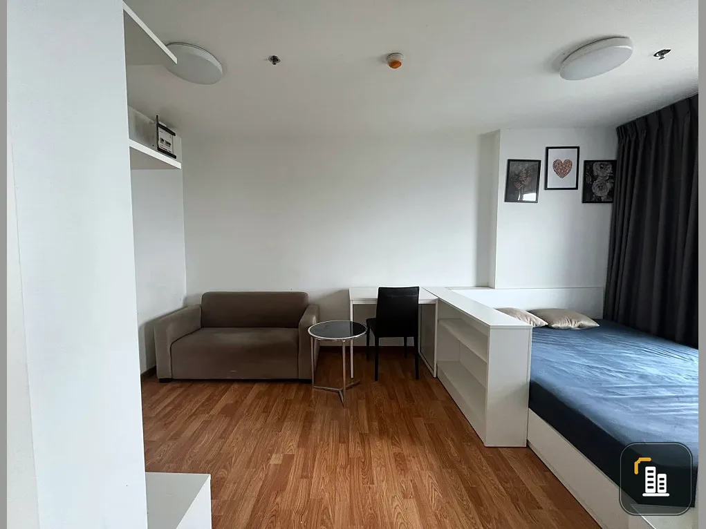 Wow, high floor condo, good view, corner room, super private, book now at The Trust Condo Ngamwongwan for sale/rent.