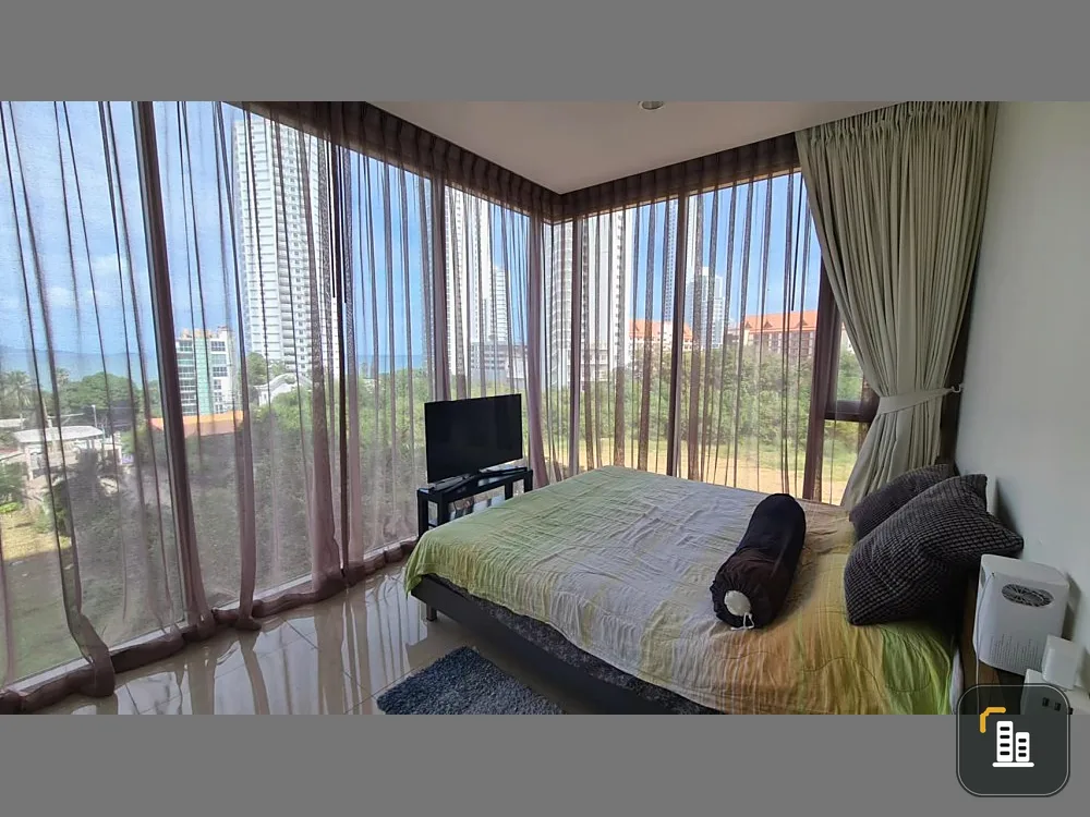Condo for sale, The Riviera Wongamat Beach (North Pattaya), corner room, 2 bedrooms, 2 bathrooms, good atmosphere, hurry up to reserve!!
