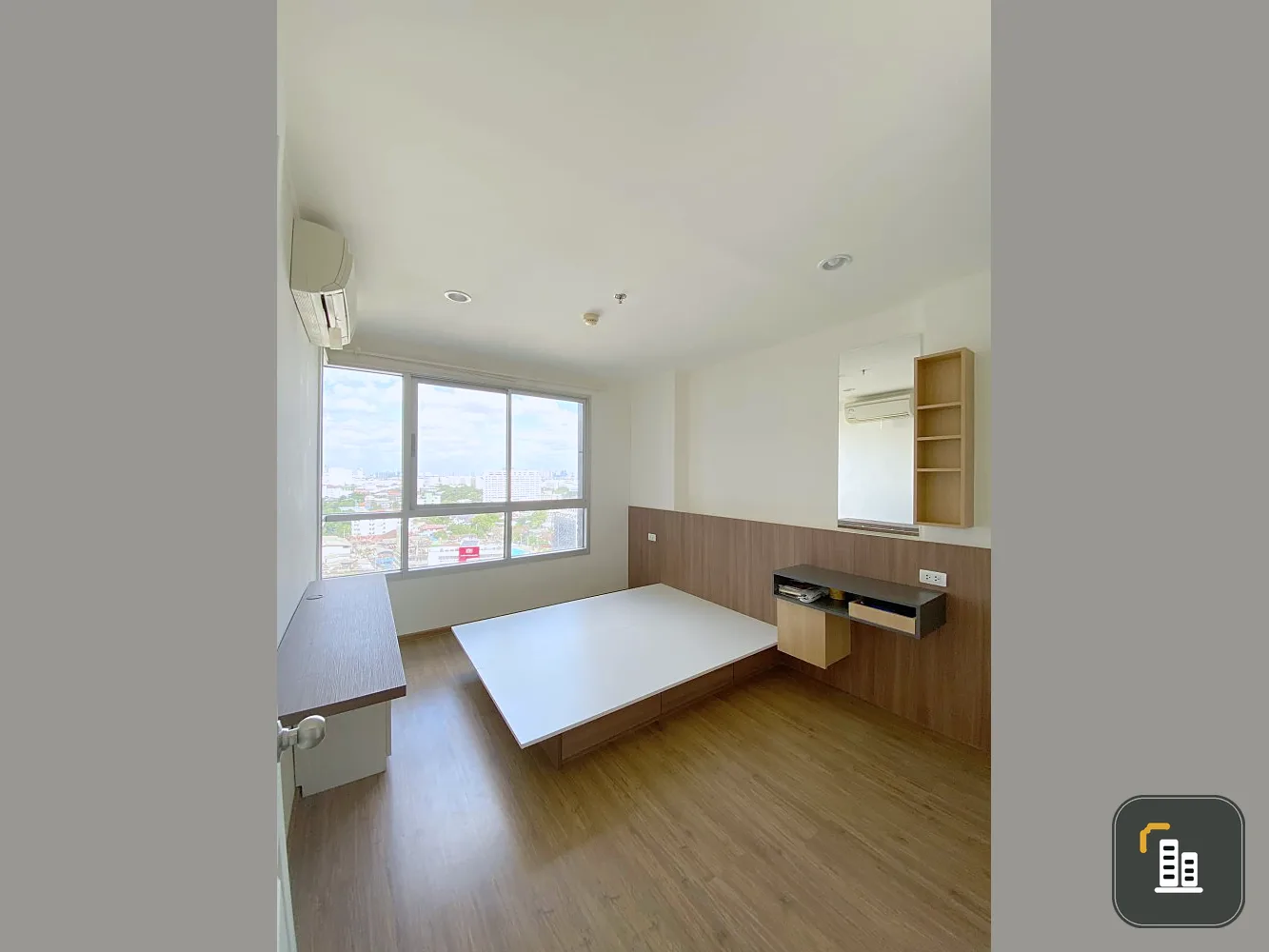 Condo for sale, U Delight Rattanathibet, beautiful city view, the room is not hot. The most complete built-in If you don't book, you will regret it.