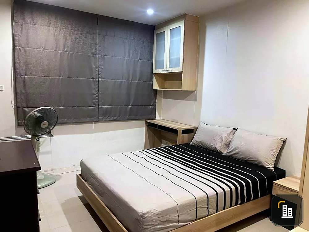 Condo for sale, Klang Krung Resort, spacious room Big sofa, nice to sleep, cute price, don't hesitate, hurry up and reserve it.