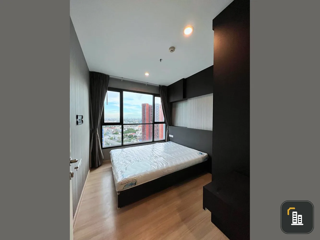 Condo for sale, The Base Rama 9 - Ramkhamhaeng, high floor, clear view, good weather, beautiful room plan, ready to move in
