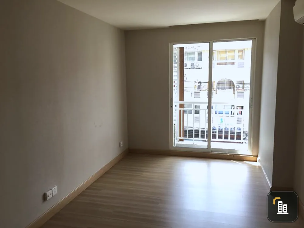 Condo for sale, M Society Condominium, nice room, is like staying in a resort, has a balcony, very quiet