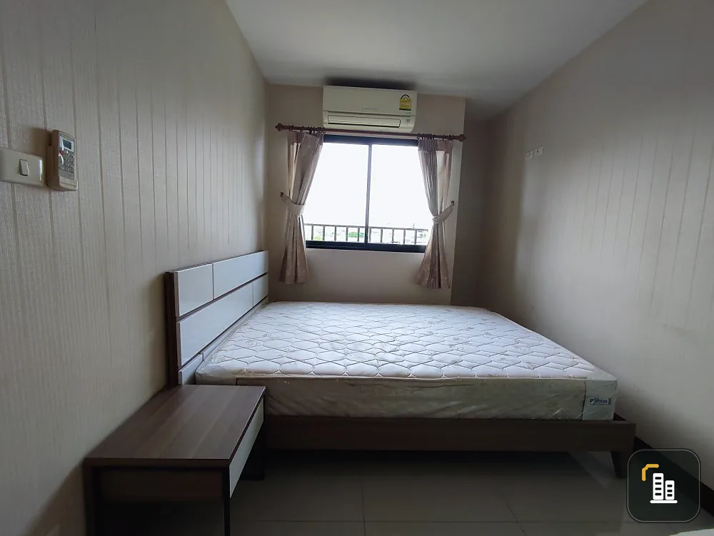 For Sale Country Ville Resort Condominium fully furnished The room is divided into proportions. Hurry up to reserve.