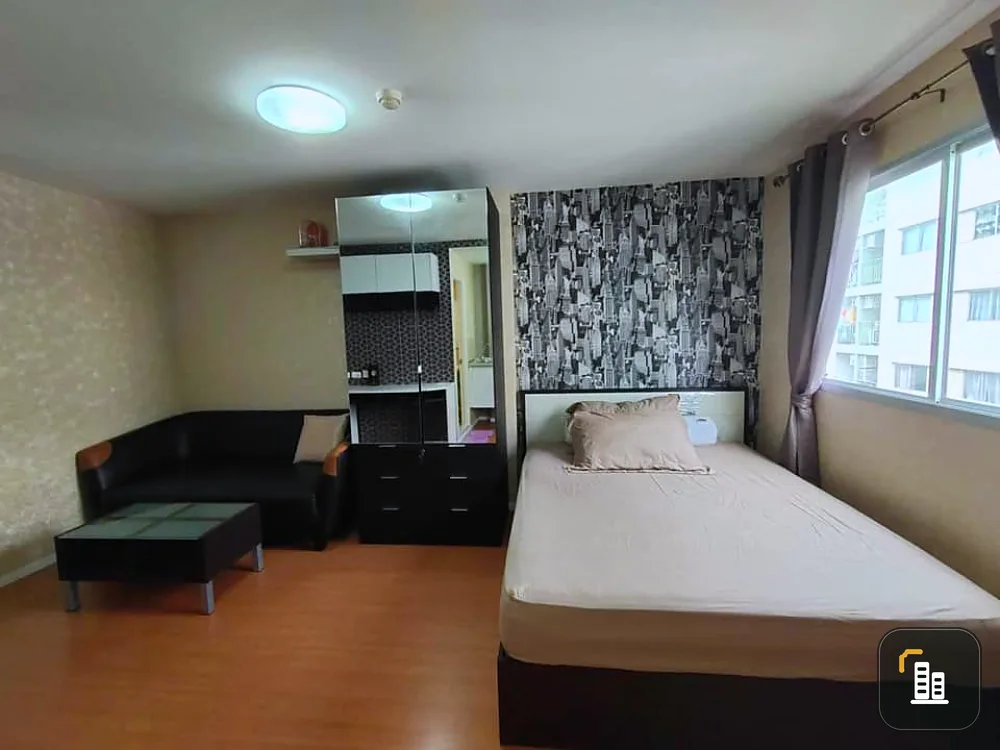 Condo for sale, Lumpini Township, Rangsit, Khlong 1, with wallpaper in the whole room with built-in furniture Don't miss out on booking