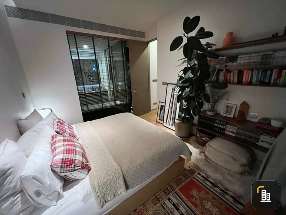 Quick sale!! Saladaeng One Condo, beautiful room, high floor, fully furnished, ready to move in, don't miss it!!