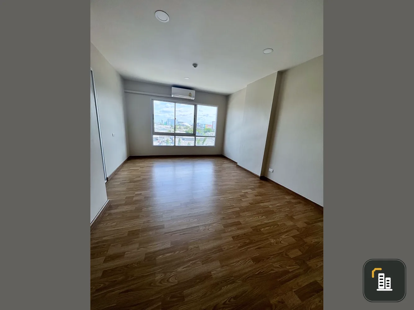 For rent!! B Condo Phaholyothin, 7th floor, Building A, good location, convenient transportation, don't miss it!!