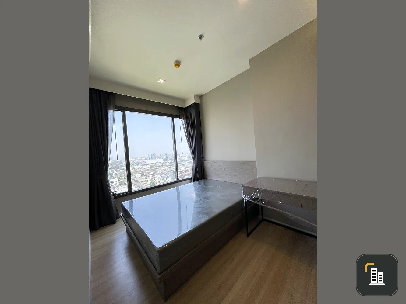 For rent, M Jatujak, 2 bedrooms, wide balcony, beautiful view, fully furnished and electrical appliances, ready to move in, book now