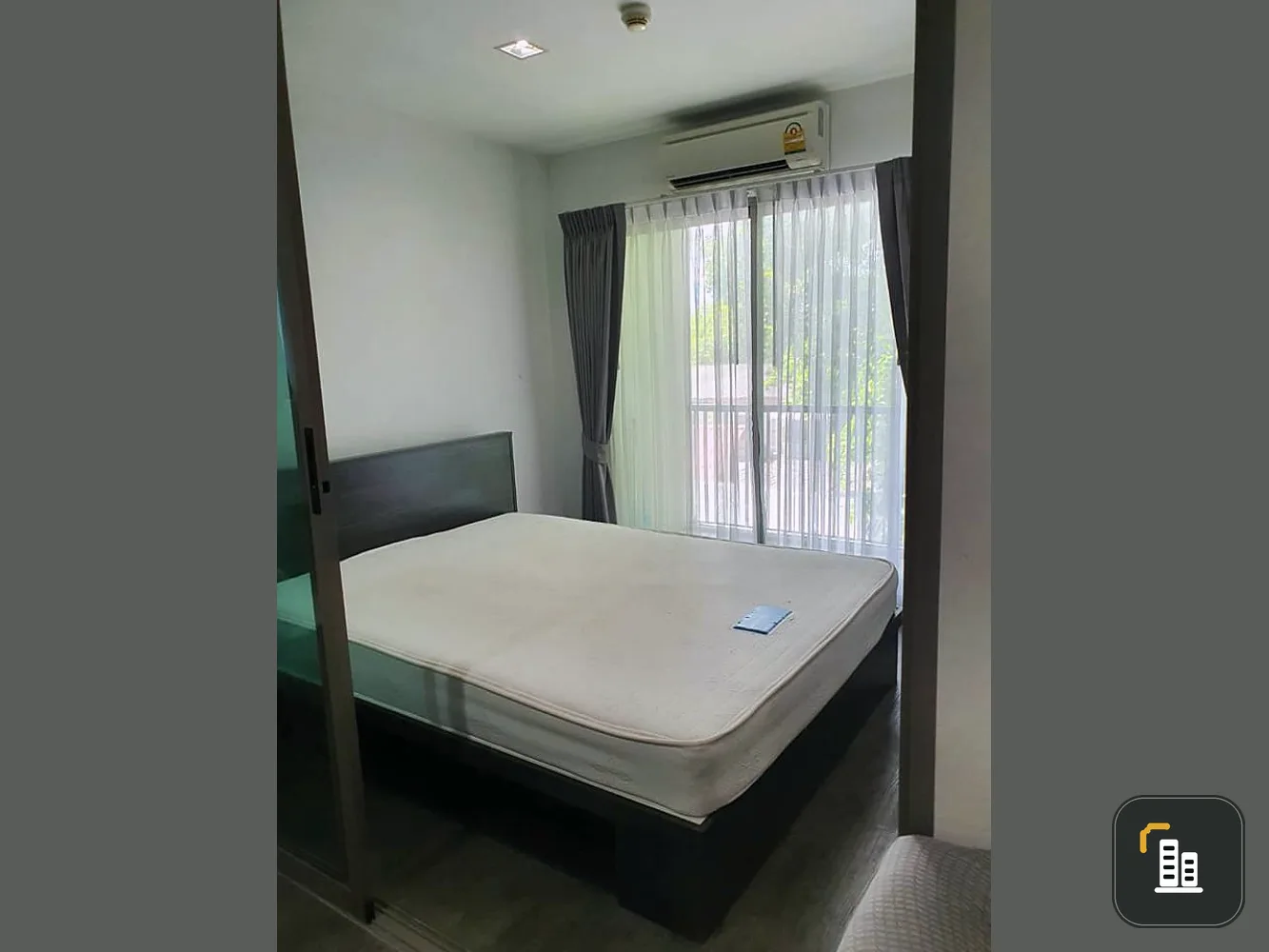 Urgent sale, B Campus Prachachuen, the room is simply decorated, nice, complete set of amenities. Book now