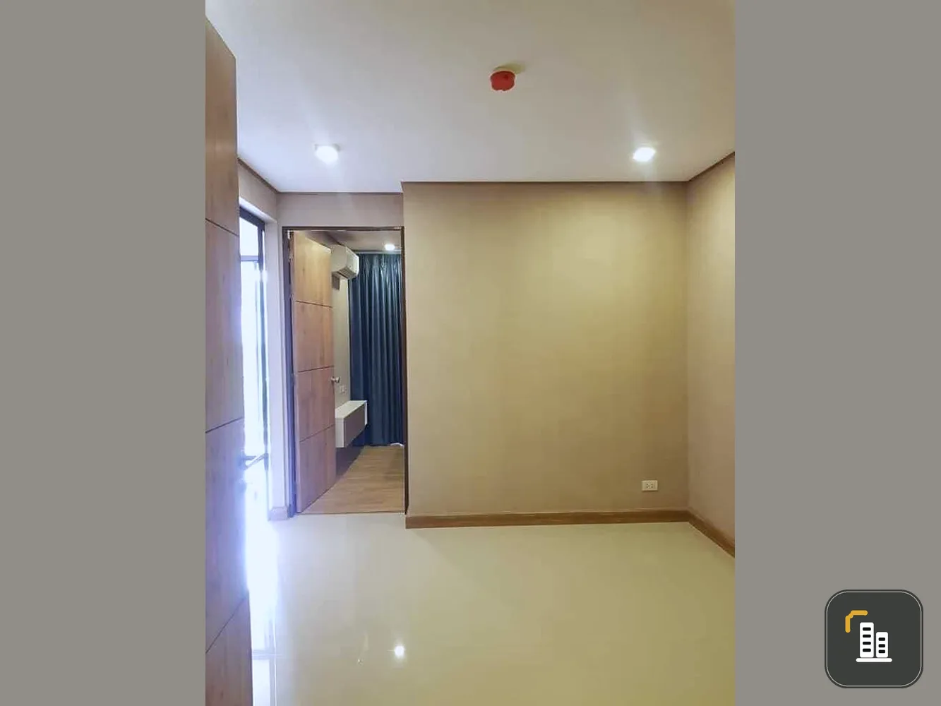 Sell / rent Condo RIZZO CONDO Bang Krang, fully furnished, wide room, low price, you will regret it.