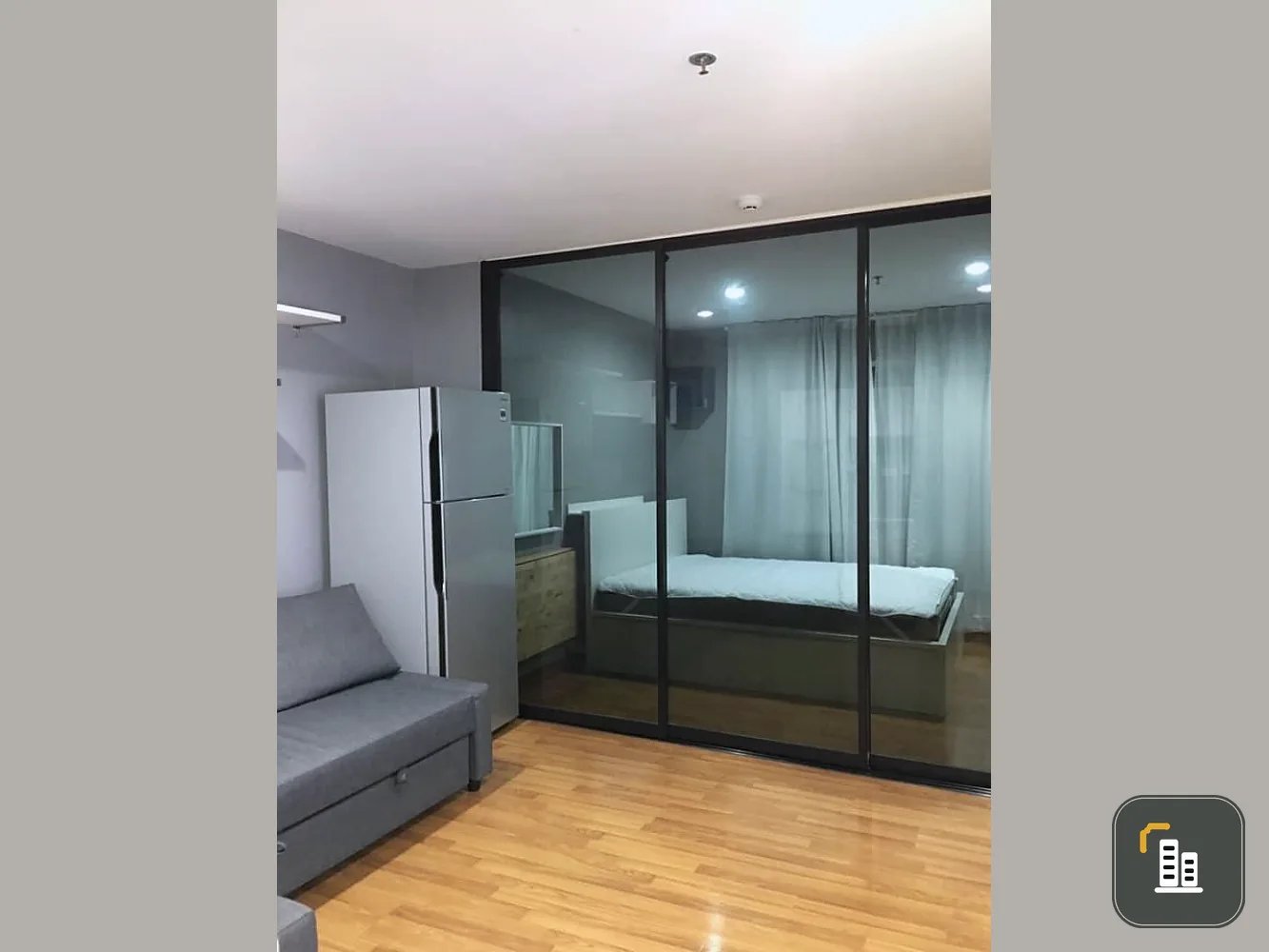 For sale or rent Regent Home Bang Son Phase 27, wide front corner room. Not crowded with people Swimming pool view Hurry and reserve before you miss o
