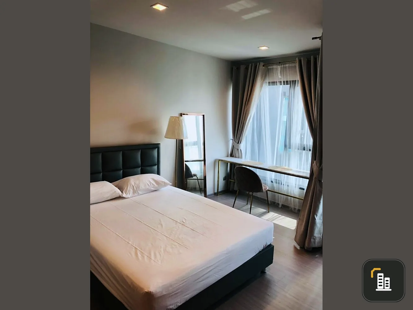 Life Asoke-Rama for rent, 9 livable rooms, 37th floor, high view, convenient, complete in one place Must hurry to reserve now.