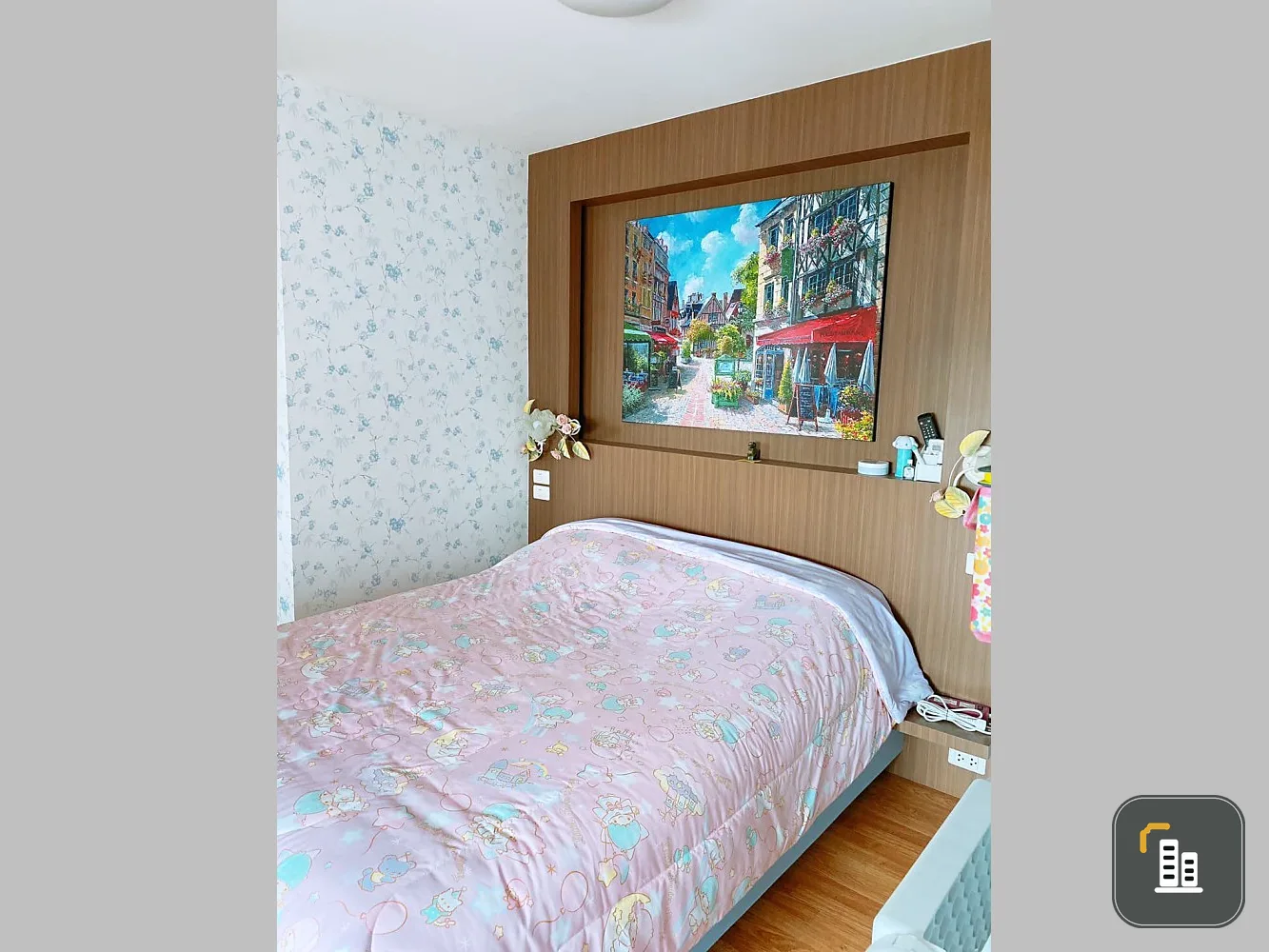 Condo for sale, The Trust Condo Ngamwongwan, 21st floor, 2 bedrooms, 2 bathrooms, room with wallpaper in the whole room. Miss it and you will regret i
