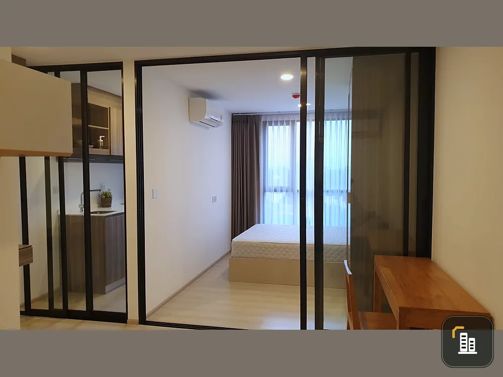 Condo for rent, Kensington, Phahon Yothin 63, pool view. walk to the train station fully furnished