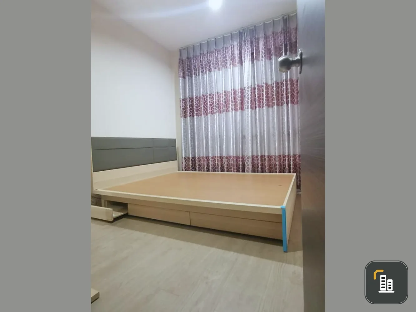 Condo for sale, Metro Sky Prachachuen, 11th floor, swimming pool view. The room is divided into sections. If you miss it, you'll regret it quickly.