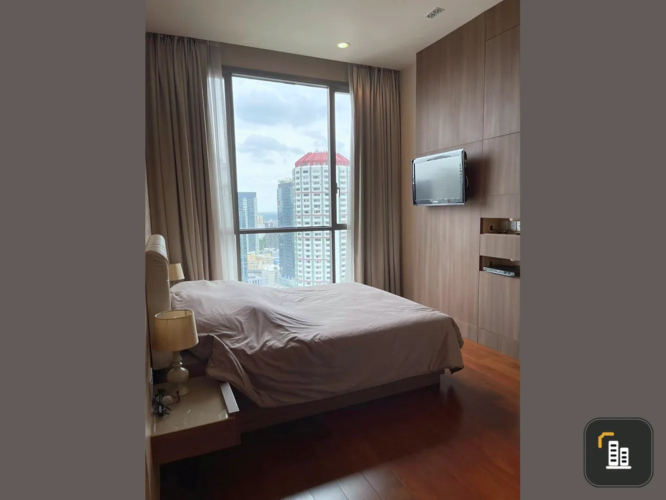Condo for sale Quattro by Sansiri, good location, city view, can't miss it, book now!