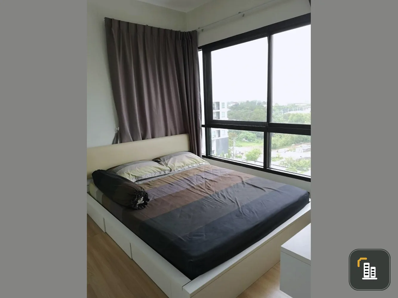 Urgent sale, De-Zone, fully furnished room Built-in throughout the room full wallpaper At a special price, book now.