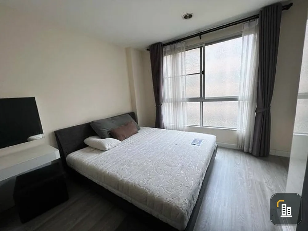 Life @ BTS Thaphra for sale, room size 42 sq m, very spacious, well furnished. Hurry up to reserve and own it.