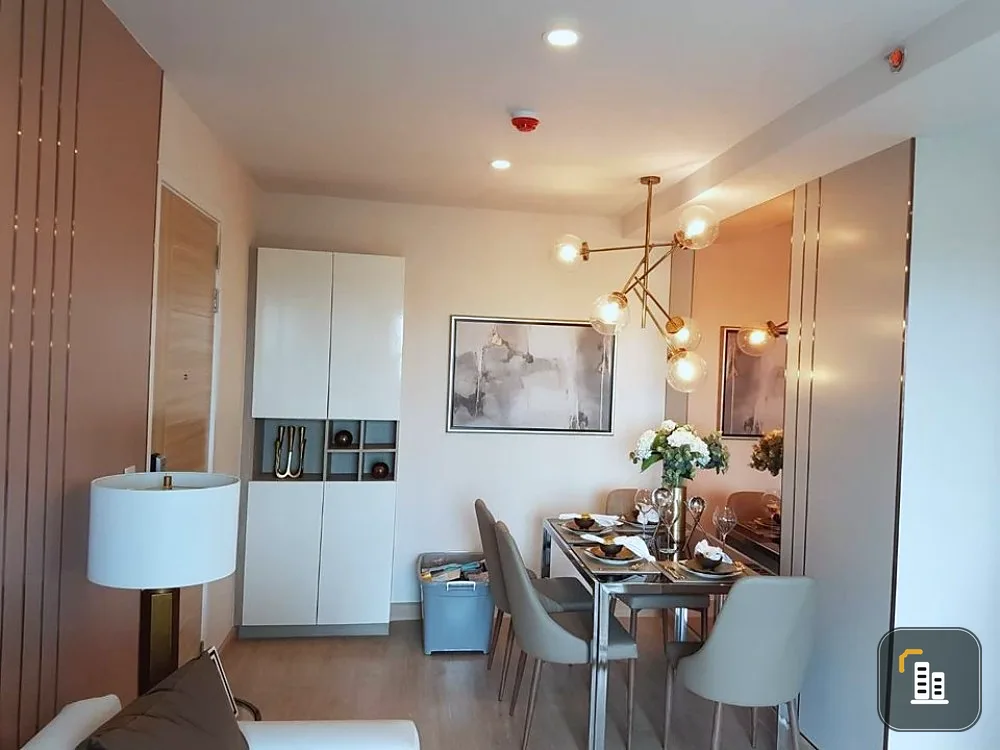 Knightbridge Tiwanon for sale, 2 bedrooms, 2 bathrooms, 7th floor, good view, very nicely decorated room Book now. Guarantee that you won't regret it.