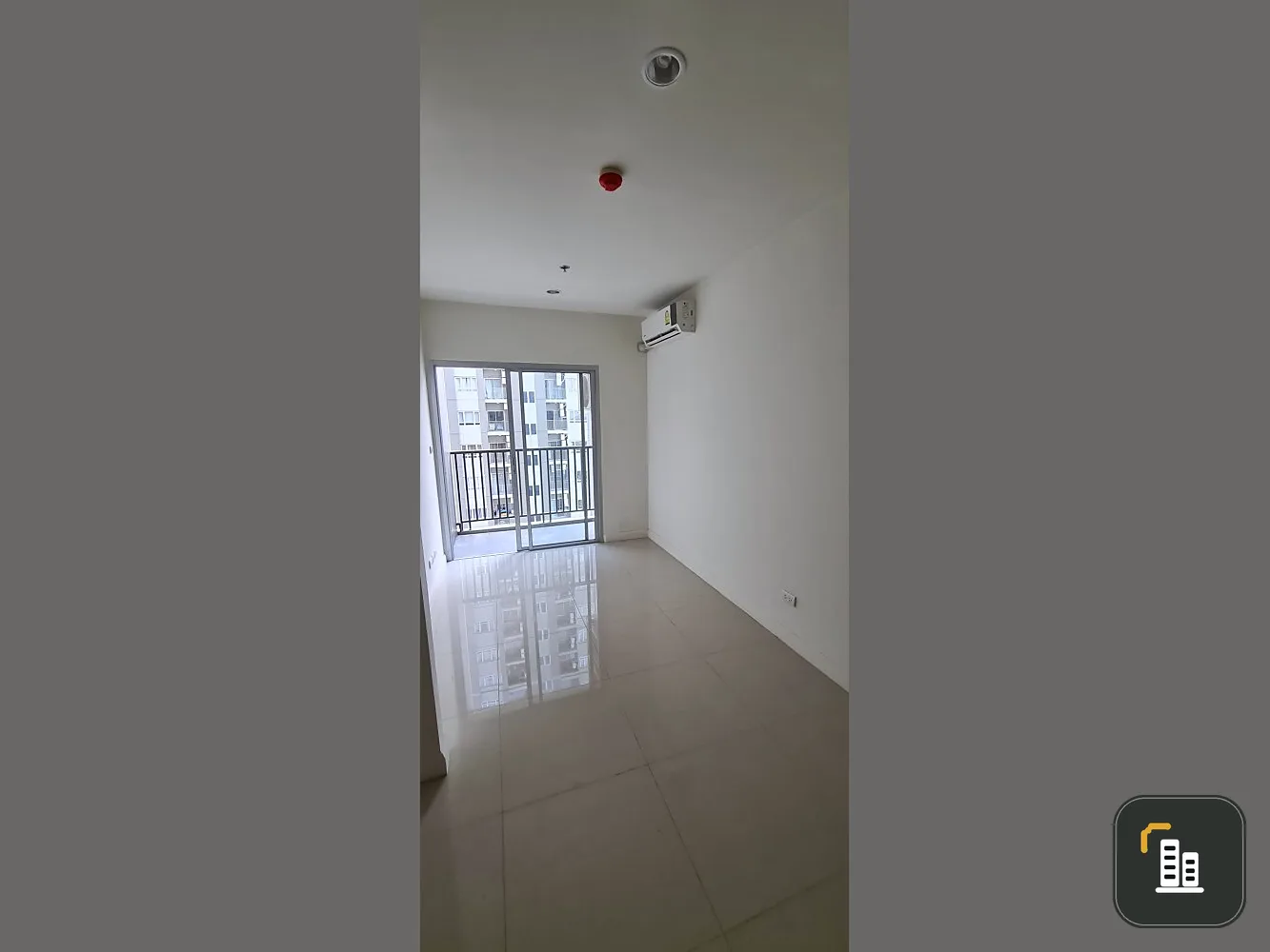 Condo for sale, Manor River View, empty room, river curve view, room size 31 sq m. You can reserve first come first serve.