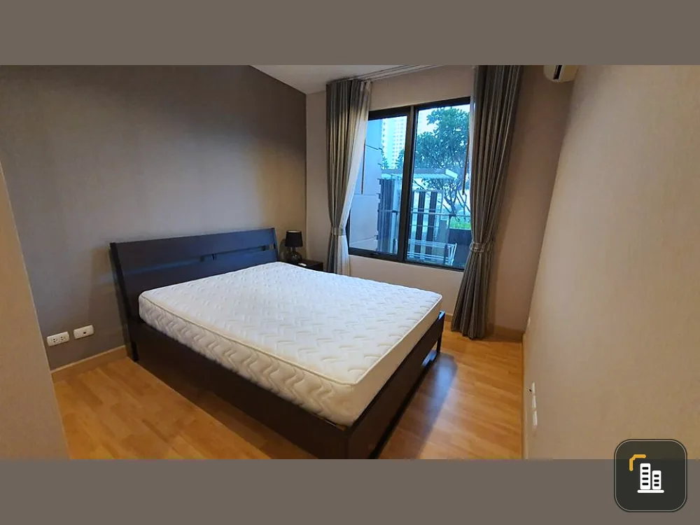 FOR RENT CONDO VILLA ASOKE The room is very spacious, complete facilities, good like this, do not miss a reservation, very urgent.