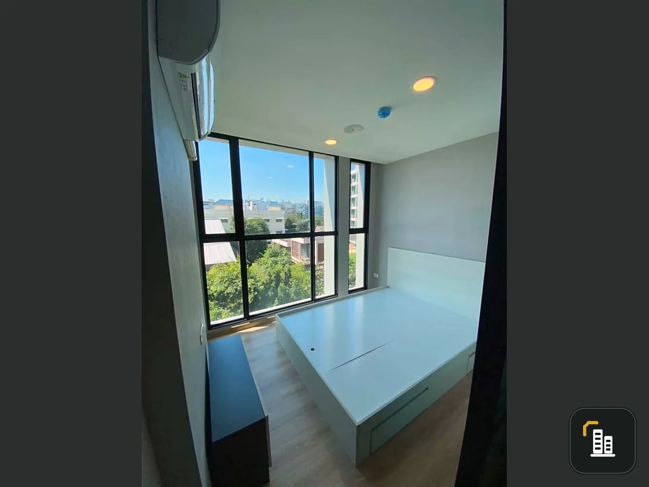 Selling The Cube Loft Ladprao 107, 5th floor, fully furnished, great price, you must reserve it, don't miss it.