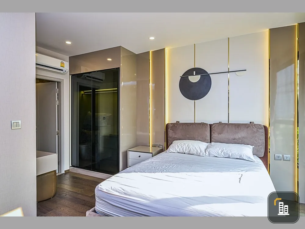 Sell Ideo Q Siam-Ratchathewi, good location, convenient transportation, don't wait.