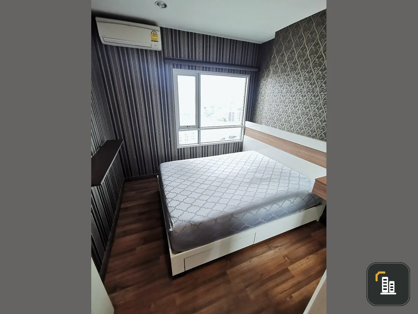 Sell Centric Tiwanon Station, Building B, 17th floor, next to the wall, cool around the room. Ready to complete in one room. Book now.