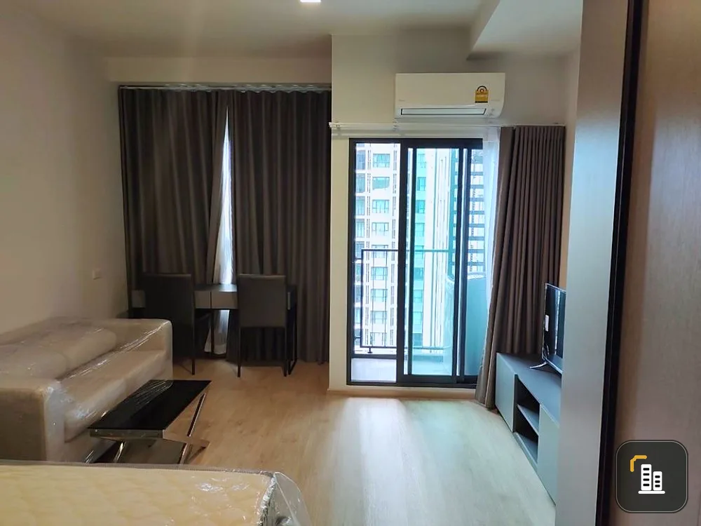 Condo for sale ideo new Rama 9 fully furnished. with electrical appliances You can just come in and move in. Hurry up.