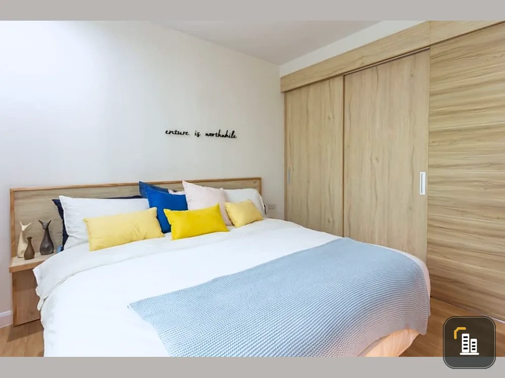 For sale/rent: V Condo Salaya, corner unit, fully furnished, complete with appliances, ready to move in, great location, don't wait!!