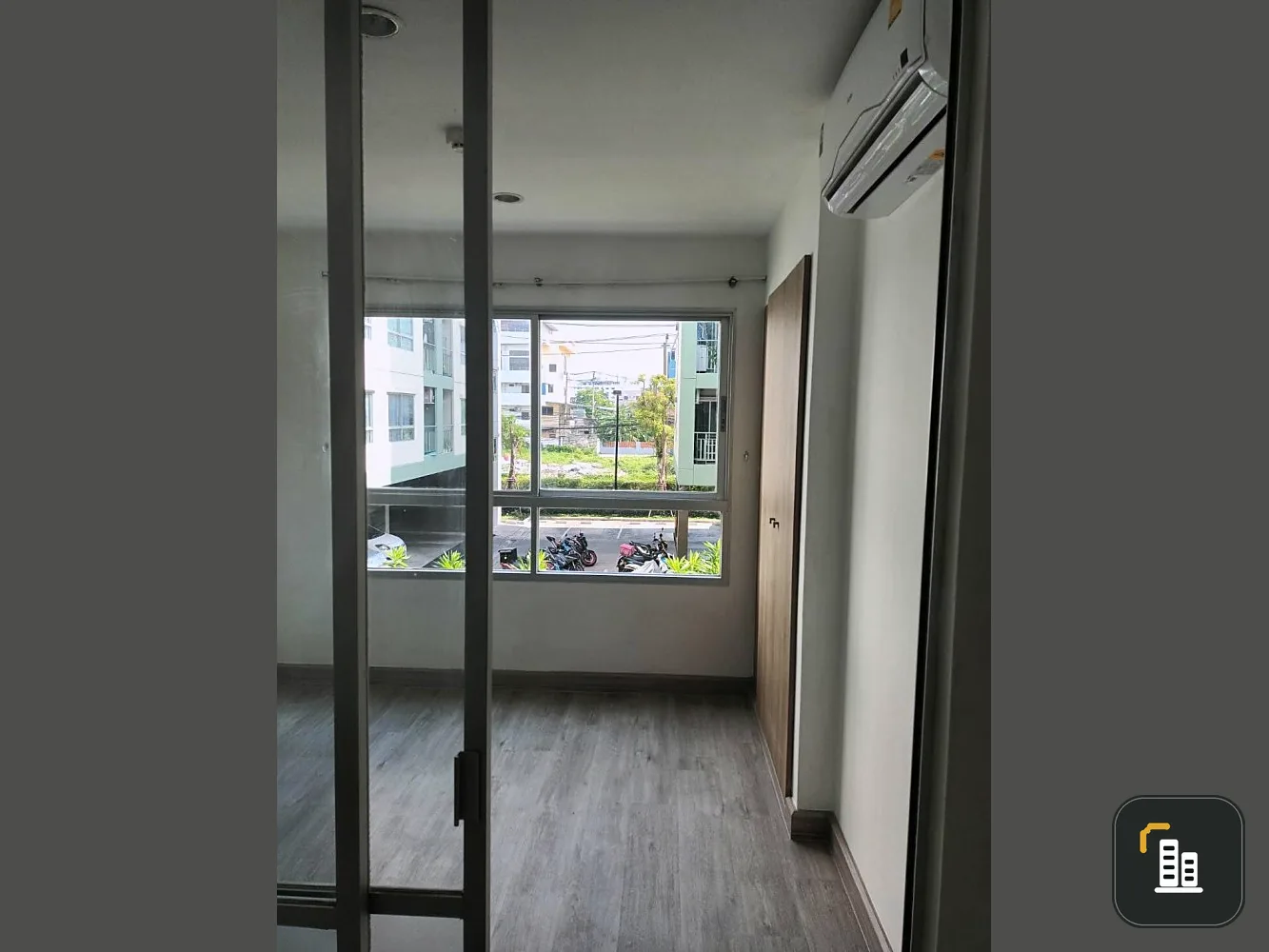 Condo for sale, Lumpini ville onnut 46, 2nd floor, corner room, good location, convenient transportation, reasonable price, hurry to reserve before it's gone!!