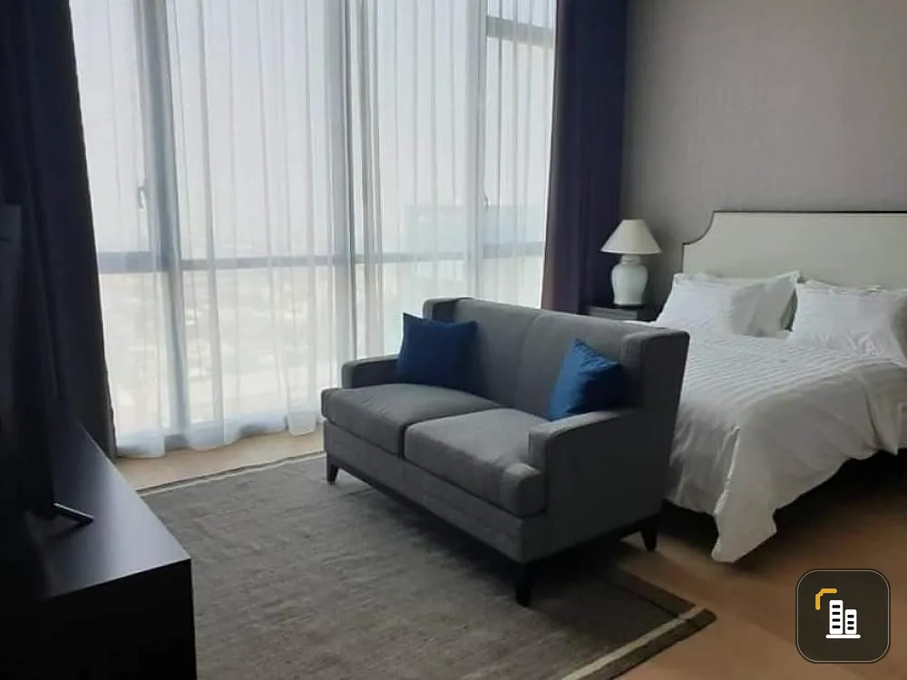 For rent The Monument Thonglor, beautiful room, fully furnished. Convenient transportation, don't wait.