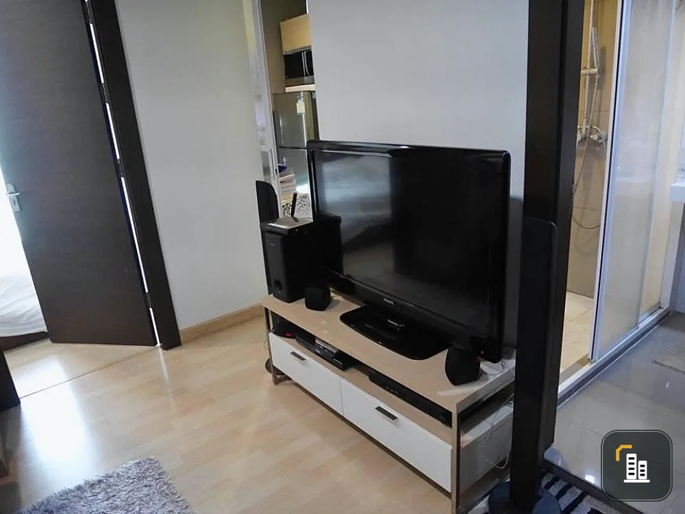 Condo for sale Rhythm Ratchada, complete facilities. Fully furnished and decorated, book now.