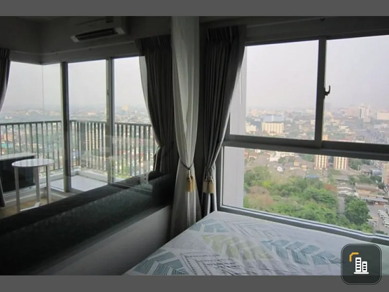 For rent, The Parkland Ngamwongwan, Khae Rai, beautiful room, good view, 1 bedroom, soft sofa, very satisfying, book now.