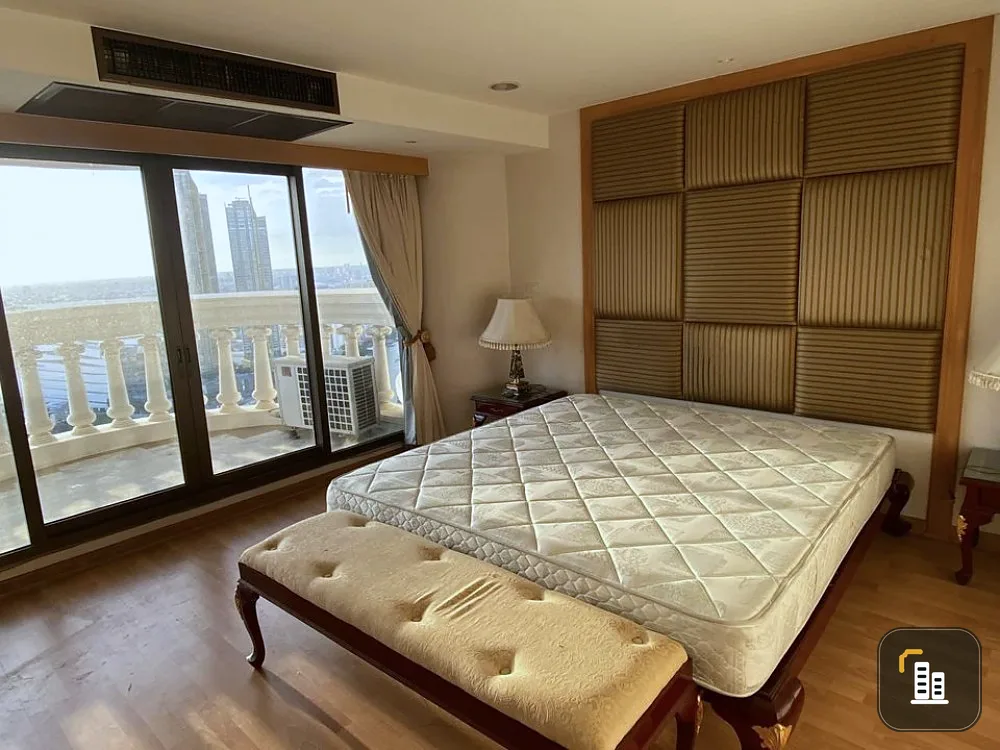 State Tower Condominium for sale, the largest room, large river view balcony. Fully furnished, urgent!!