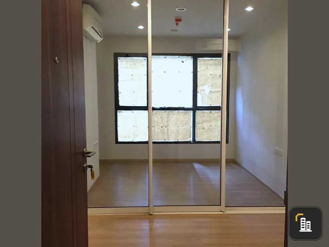 Sale The BASE Chaengwattana. Beautiful room, brand new, very good view, the price is very good. Book now. If you are slow, you will not be satisfied.