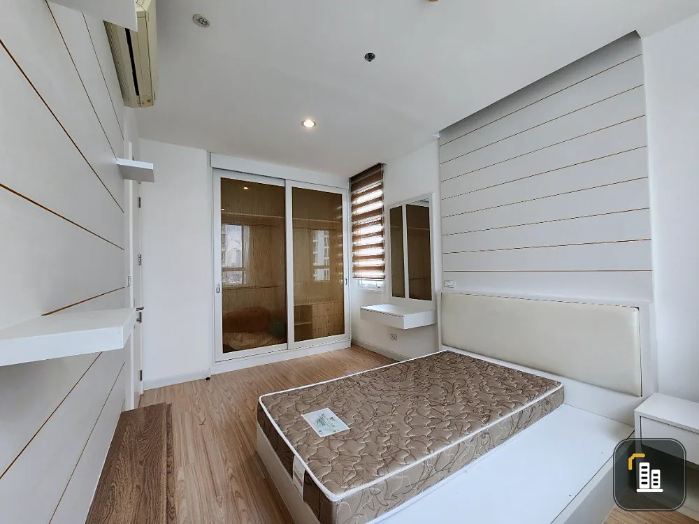 Condo for sale, T.C. Green, good location, convenient transportation, can't miss it, book now!