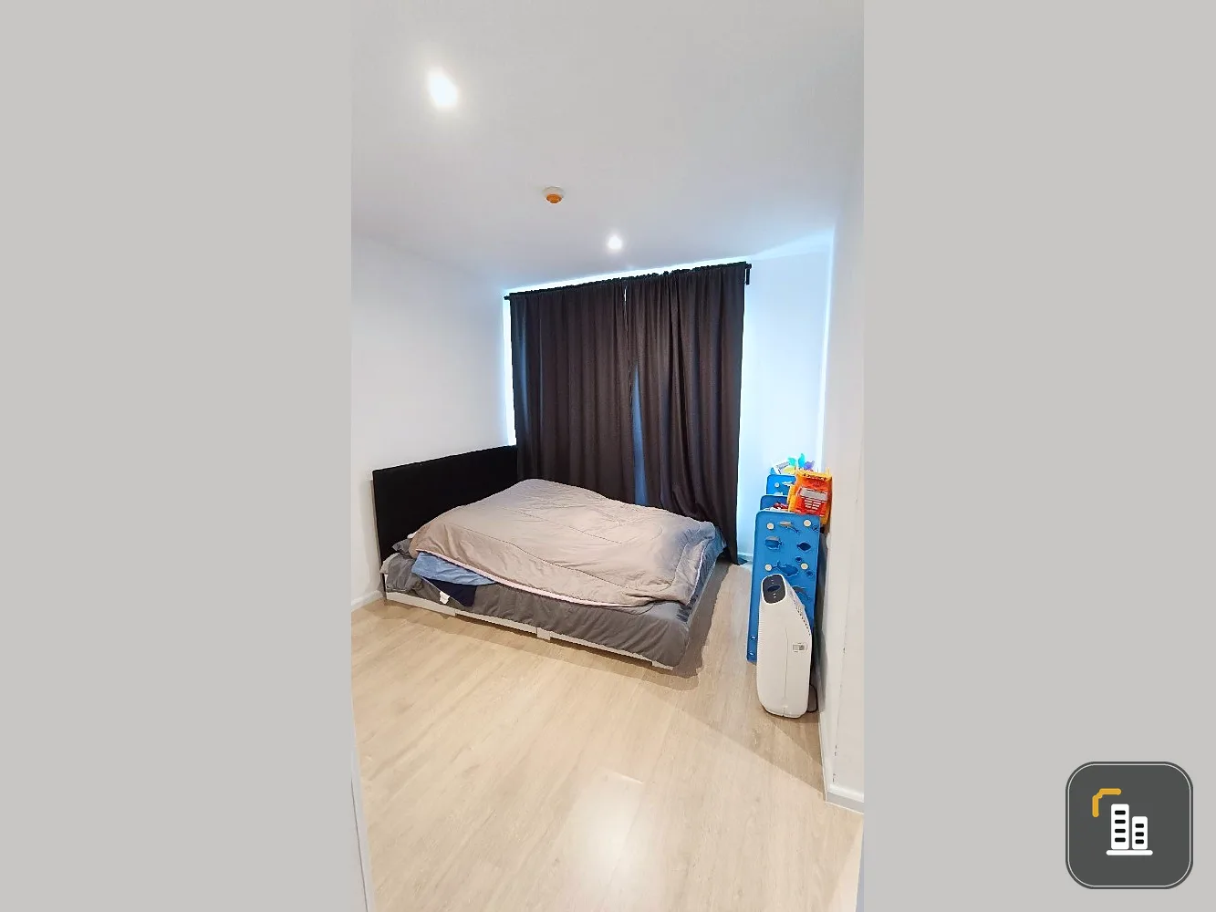 Quick sell!! Icondo Serithai Green Space, beautiful room, 8th floor, Building A, corner room, pool view, ready to move in immediately!!