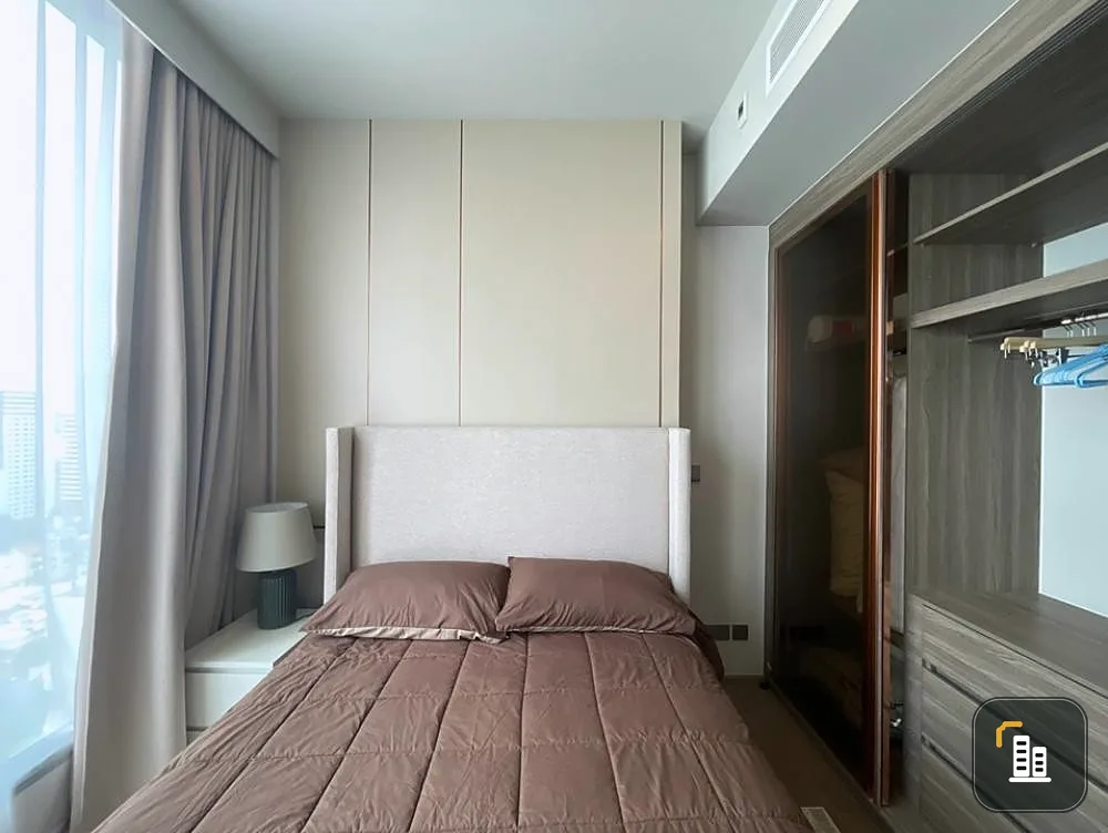 Condo for rent Celes Asoke, high floor, beautiful room, very nice, good location, convenient transportation, urgent