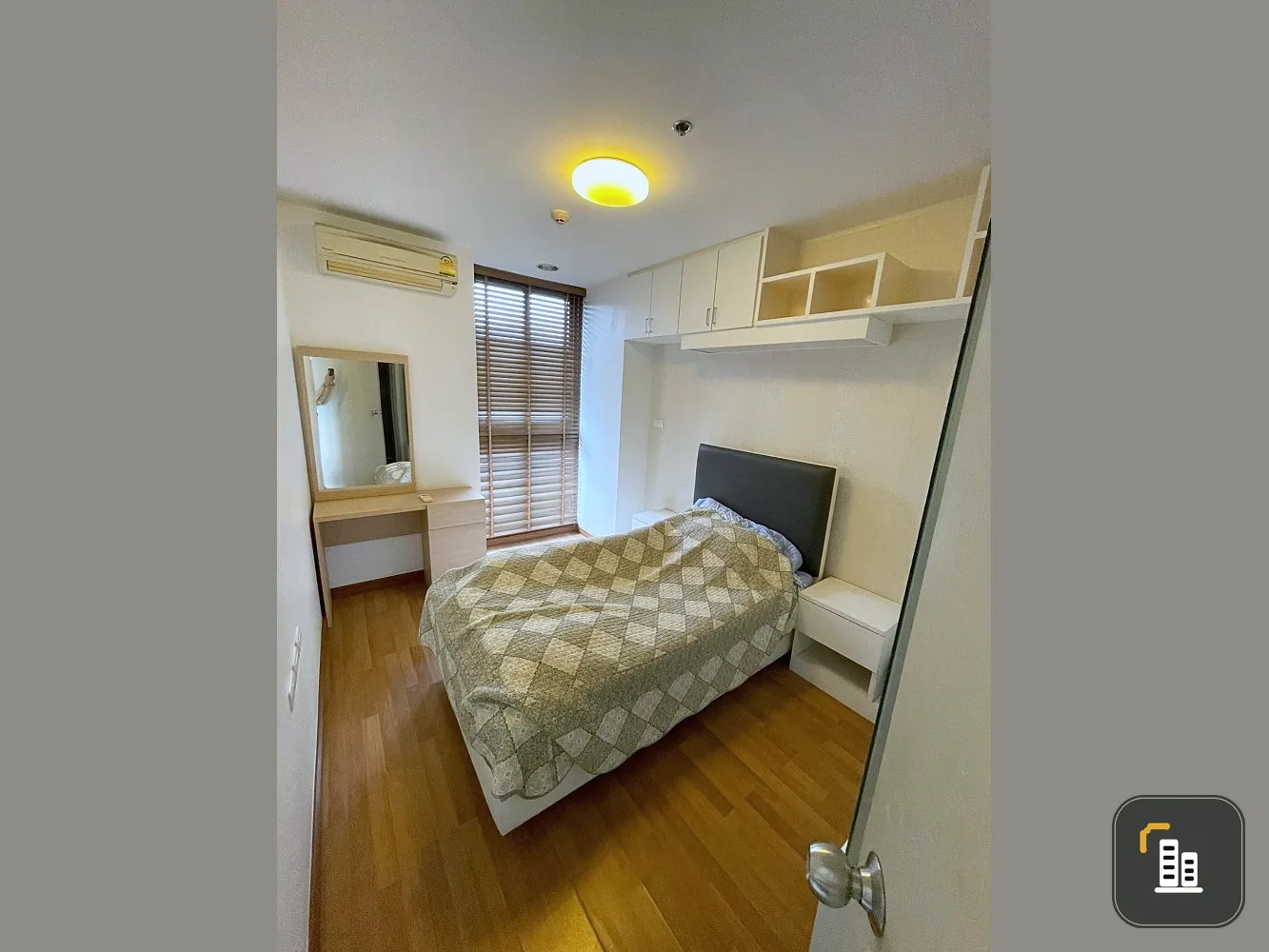 Sell Ideo Ladprao 5 rooms decorated with warmth Ready to carry the bag in. get a view without a block Must be hit