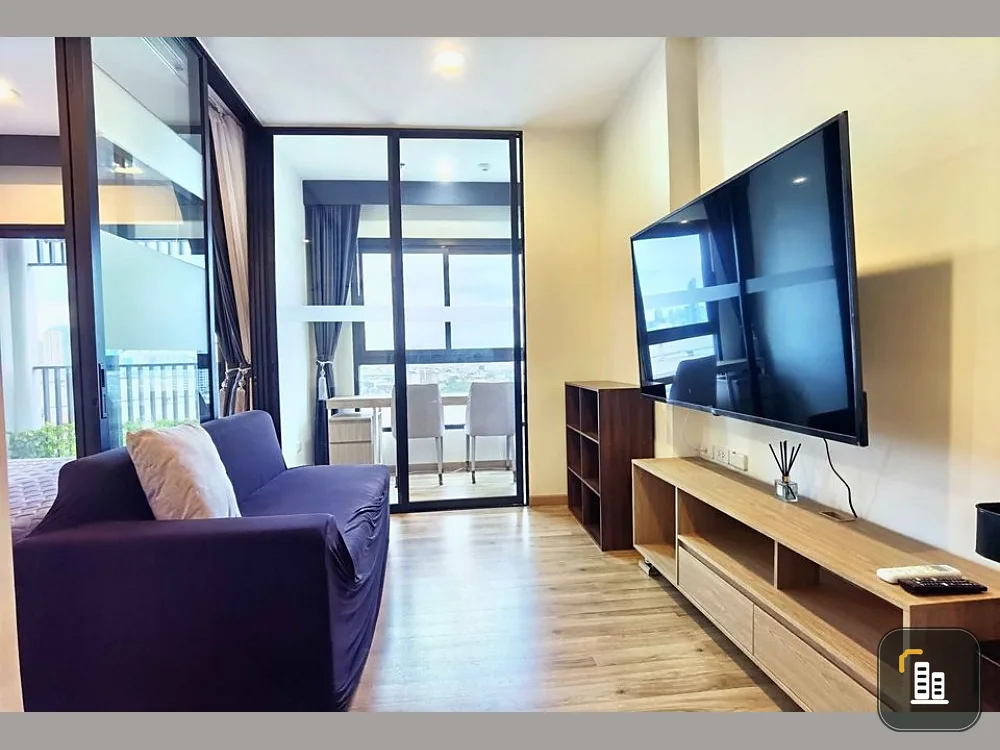 Condo for rent, Niche Mono Charoennakorn, full river view. Nicely decorated room, big screen TV, full movie watching, book now.