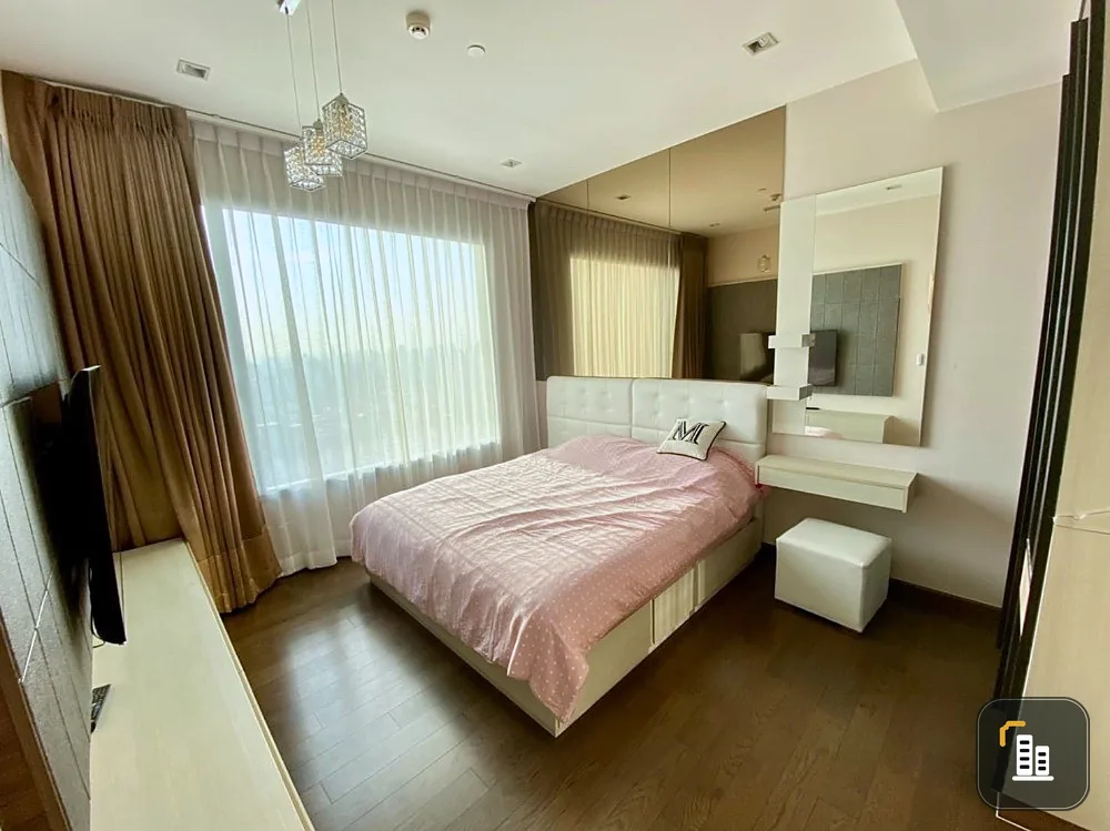 Condo for rent, Q Asoke, high floor, good view, fully furnished, good location, complete facilities.