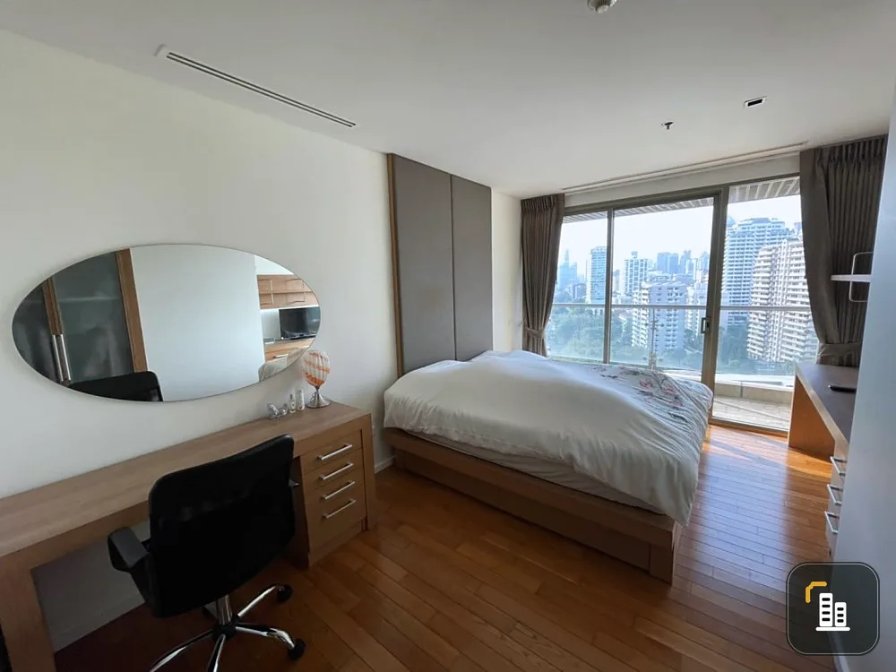 Condo for rent, The Lake Sukhumvit 16, luxury room, in the heart of the city, ready to move in, good view, hurry up to reserve!