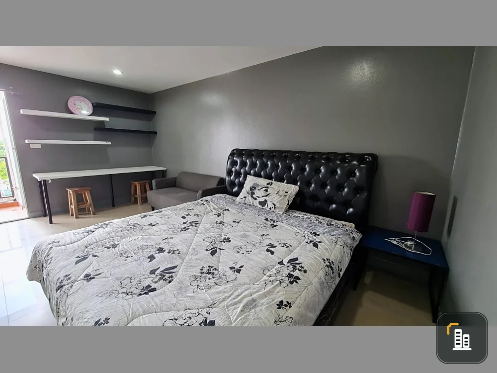 Sell / rent Condo Regent Home 4 Sukhumvit 85, separated room, fully furnished, ready to move in. Don't miss it.