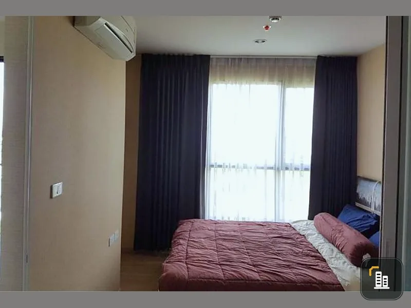 Urgent sale The BASE Chaengwattana. Beautiful room, fully furnished, good sofa. Sit and watch netflix. Chilling. Urgent.