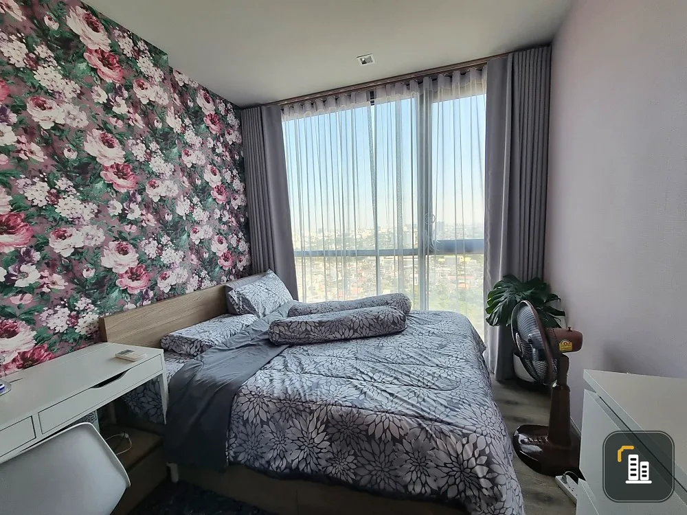 SELL Condo The Line wongsawang, modern style decorated room, high floor, good view, no building to block, hurry to reserve before you miss it.