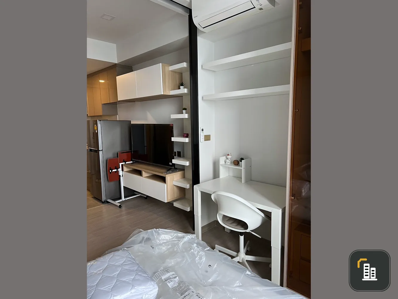 For rent!! Condo One Nine Five Asoke-Rama 9, high floor, beautiful view, fully furnished, ready to move in, don't miss it!!
