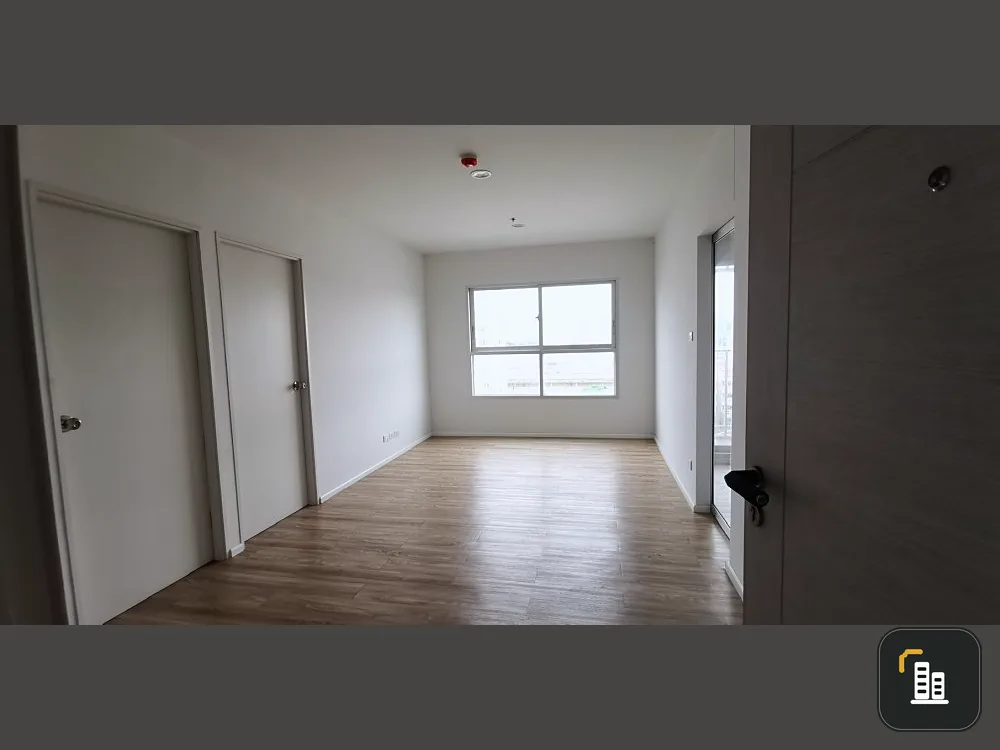 Selling ISSI Condo Suksawat, corner room, 8th floor, ready to move in, good price, good investment, don't wait!!