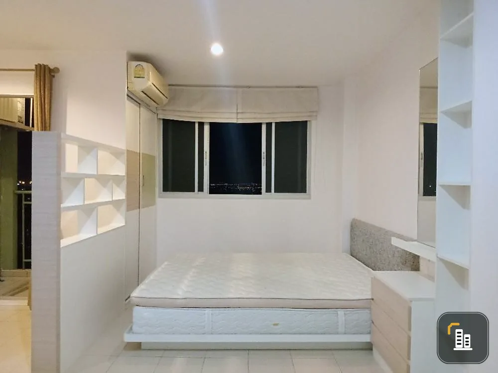 Quick sale!! Condo Lumpini Condo Town Ramintra-Nawamin, 19th floor, Building D, fully furnished, don't miss it!!