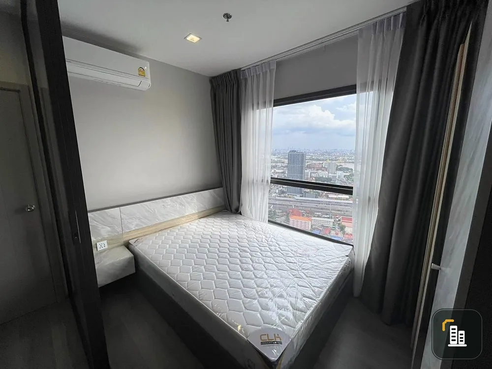 Condo for rent, The Politan Aqua, very high floor, very good view, separated room Very comfortable sofa. Book now.