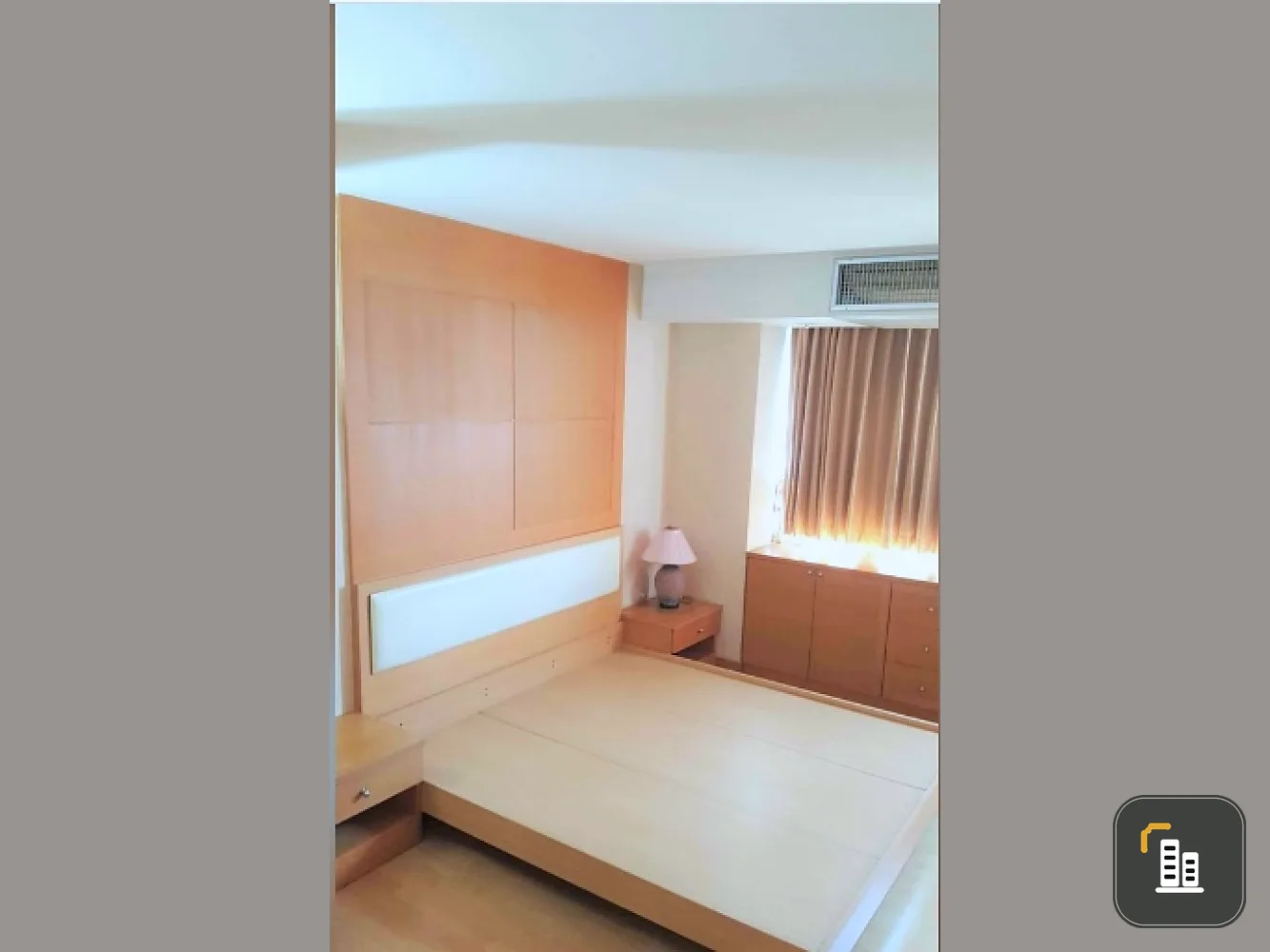 Condo for rent, Supalai Park Phahon 21, large room, south, fully furnished. There is a washing machine inside. Book now.